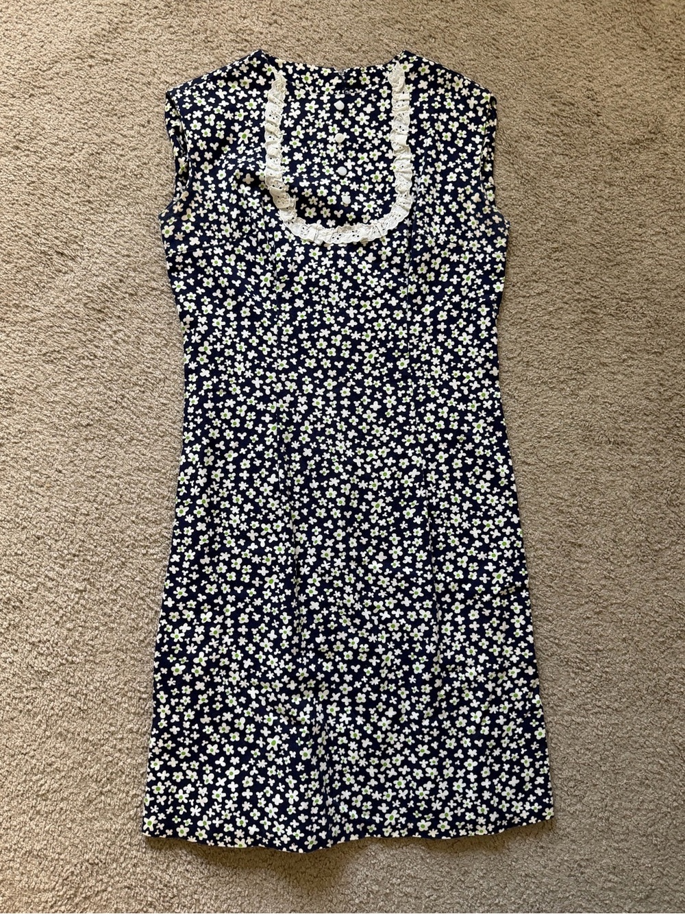 VTG ~ 1960s ~ Handmade ~ Navy Daisy Shift Dress ~ Eyelet Trim ~ Size S/M